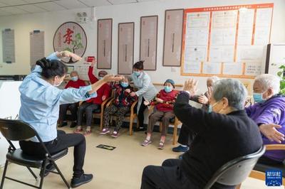 劳动创造幸福--养老院护理员的平凡故事
